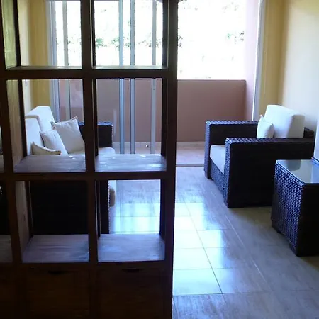 Casa Abel, En